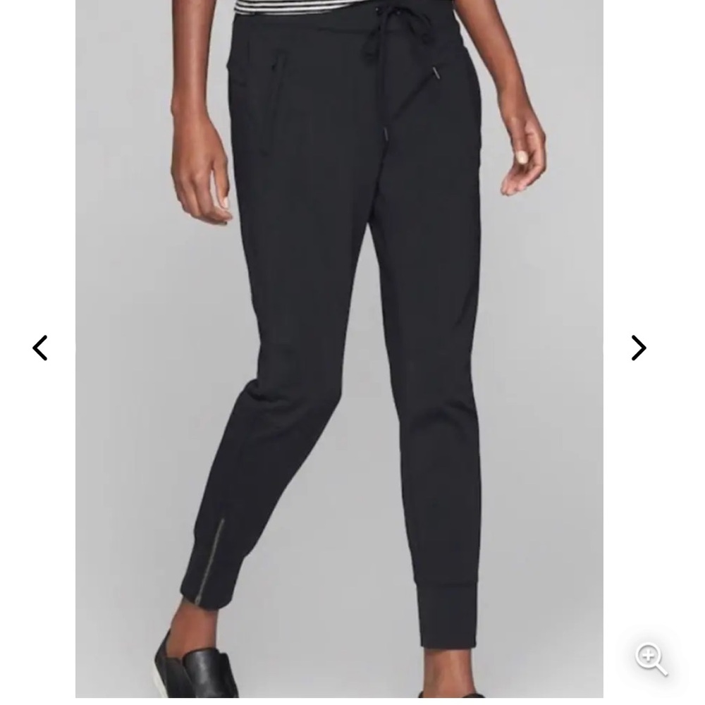 Athleta Black Metro Street Joggers.Side Bottom Leg Zipper/Back Pocket Zipper. XS